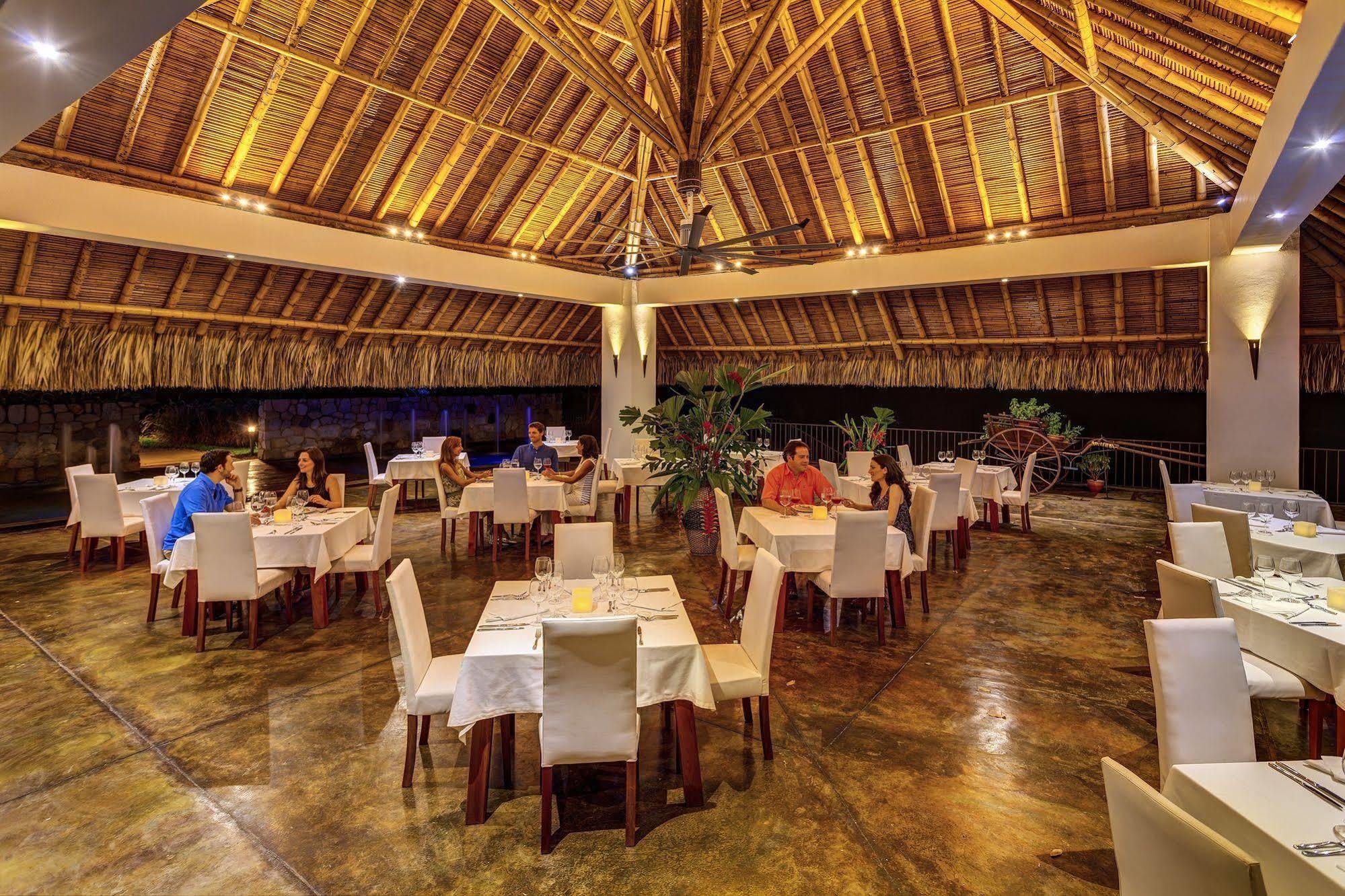Entremonte Wellness Hotel & Spa Apulo Esterno foto